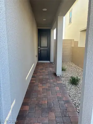 1492 Marsh Bird Street, Las Vegas, NV 89138 Entry