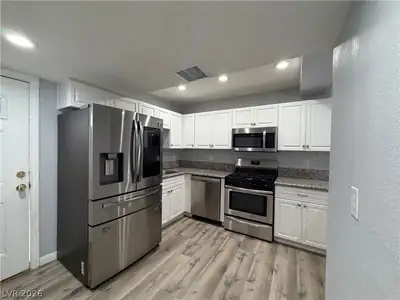 4078 Gold Coast Drive, Las Vegas, NV 89121 Kitchen