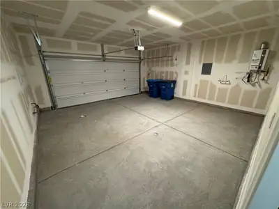 3765 Tijeras Avenue, Las Vegas, NV 89121 Garage