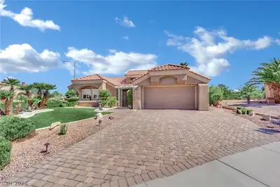 2808 Tumble Creek Court, Las Vegas, NV 89134 Front of Structure