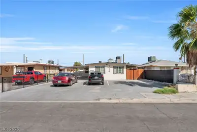 724 North 9th Street Las Vegas, NV 89101