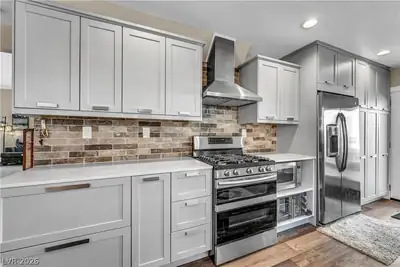 2745 Brienza Way, Las Vegas, NV 89117 Kitchen