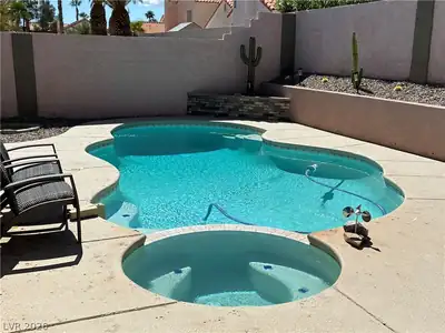 2745 Brienza Way, Las Vegas, NV 89117 Pool