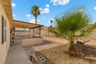 600 Watkins Drive, Las Vegas, NV 89107 Yard