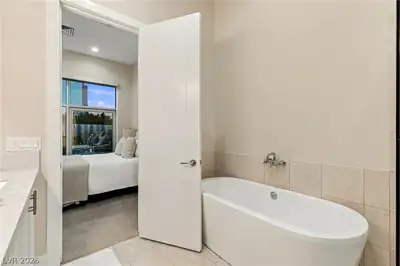 4585 Dean Martin Drive 204, Las Vegas, NV 89103 Primary Bathroom