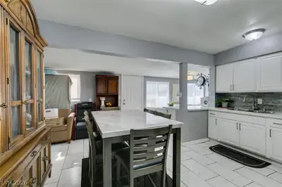 1325 Ardmore Street, Las Vegas, NV 89104 Kitchen