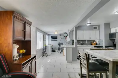 1325 Ardmore Street, Las Vegas, NV 89104 Dining Area