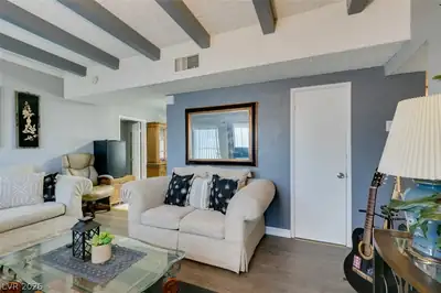 1325 Ardmore Street, Las Vegas, NV 89104 Living Room