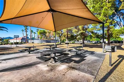 3318 North Decatur Boulevard 2121, Las Vegas, NV 89130 Yard