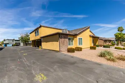 1404 Santa Anita Drive D, Las Vegas, NV 89119 Front of Structure