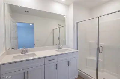 105 Scarhill Track Avenue, Henderson, NV 89011 Primary Bathroom