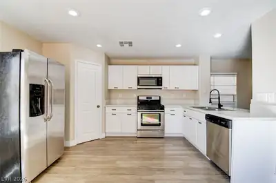 623 Port Talbot Avenue, Las Vegas, NV 89178 Kitchen