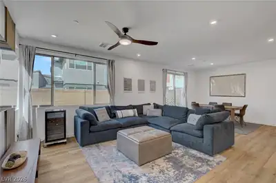 2671 Kindswood Street, Henderson, NV 89044 Living Room