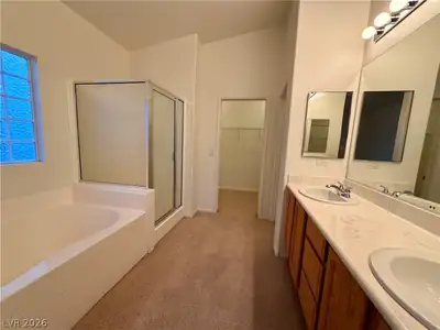 3405 La Cascada Avenue, North Las Vegas, NV 89031 Primary Bathroom