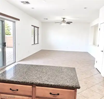 1050 Copper Palm Court, Henderson, NV 89002 Living Room