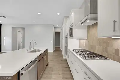 82 Nine Mile Creek Drive, Las Vegas, NV 89138 Kitchen