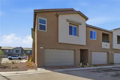 1531 Layla Crossing Avenue Henderson, NV 89002