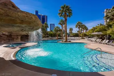 222 Karen Avenue 3604, Las Vegas, NV 89109 Pool