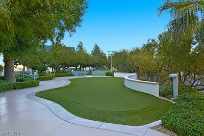 222 Karen Avenue 3604, Las Vegas, NV 89109 Yard