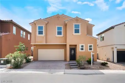 6841 Compass Cove Avenue Las Vegas, NV 89142