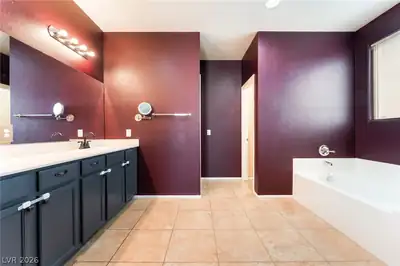 6841 Compass Cove Avenue, Las Vegas, NV 89142 Primary Bathroom