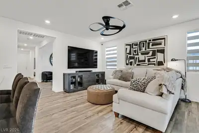 7196 DEER COVE Court, Las Vegas, NV 89113 