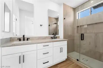 2537 Terrytown Avenue, Henderson, NV 89052 Primary Bathroom