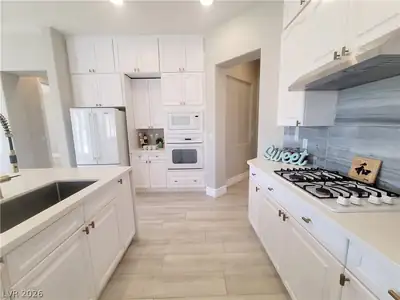 211 Arbour Garden Avenue, Las Vegas, NV 89148 Kitchen