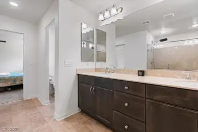 7719 Pacific Dunes Street, Las Vegas, NV 89139 Primary Bathroom