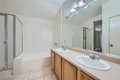 717 Peachy Canyon Circle 102, Las Vegas, NV 89144 Bathroom