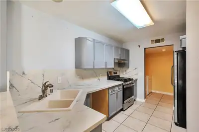 4306 Hilary Street, Las Vegas, NV 89147 Kitchen