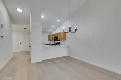 9712 Fionna Lane 102, Las Vegas, NV 89129 
