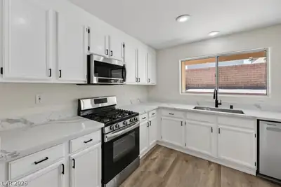 211 Calvino Avenue, Las Vegas, NV 89183 