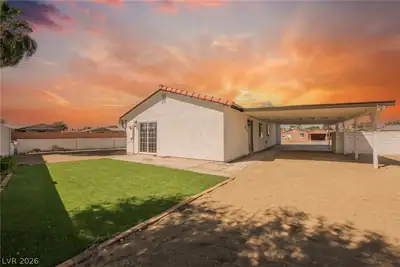5117 New Bedford Drive, Las Vegas, NV 89122 