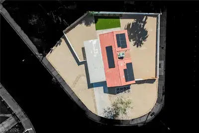 5117 New Bedford Drive, Las Vegas, NV 89122 