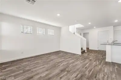 484 Golden Myna Avenue, Henderson, NV 89011 Living Room
