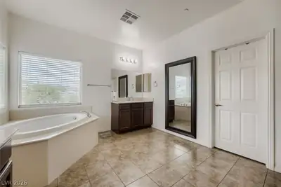 748 Flowing Meadow Drive, Henderson, NV 89014 Primary Bathroom