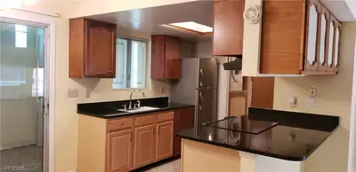 5156 Gray Lane A, Las Vegas, NV 89119 Kitchen