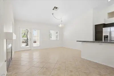 1808 Lyell Canyon Lane, Las Vegas, NV 89134 Living Room