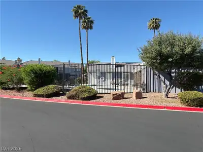 5430 Centurion Court 203, Las Vegas, NV 89122 Pool