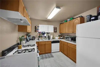 1520 Frank Aved Street 201, Las Vegas, NV 89110 Kitchen