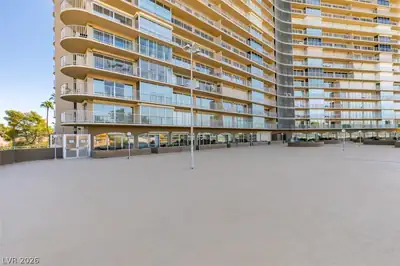 3111 Bel Air Drive 206 Las Vegas, NV 89109