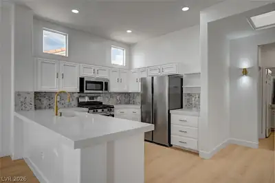 2721 Faiss Drive, Las Vegas, NV 89134 Kitchen