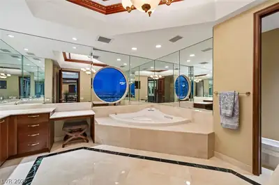 2877 Paradise Road 3302, Las Vegas, NV 89109 Primary Bathroom
