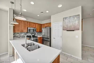 389 Fringe Ruff Drive, Las Vegas, NV 89148 Kitchen