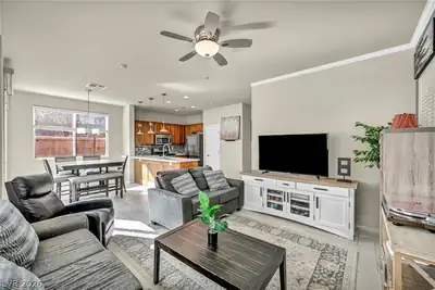 389 Fringe Ruff Drive, Las Vegas, NV 89148 Living Room