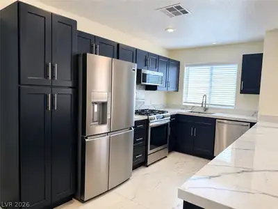3327 Erva Street 213, Las Vegas, NV 89117 Kitchen