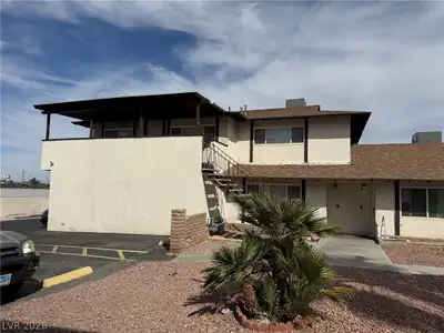 2876 Klinger Circle, Las Vegas, NV 89121 Front of Structure