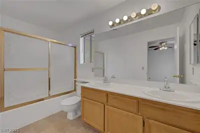 1465 Lodgepole Drive, Henderson, NV 89014 Primary Bathroom
