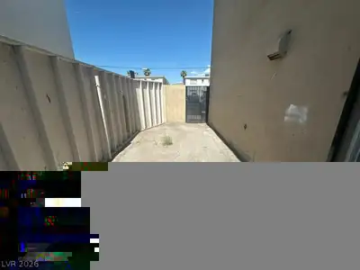 2909 Elm Avenue 2, Las Vegas, NV 89101 Yard